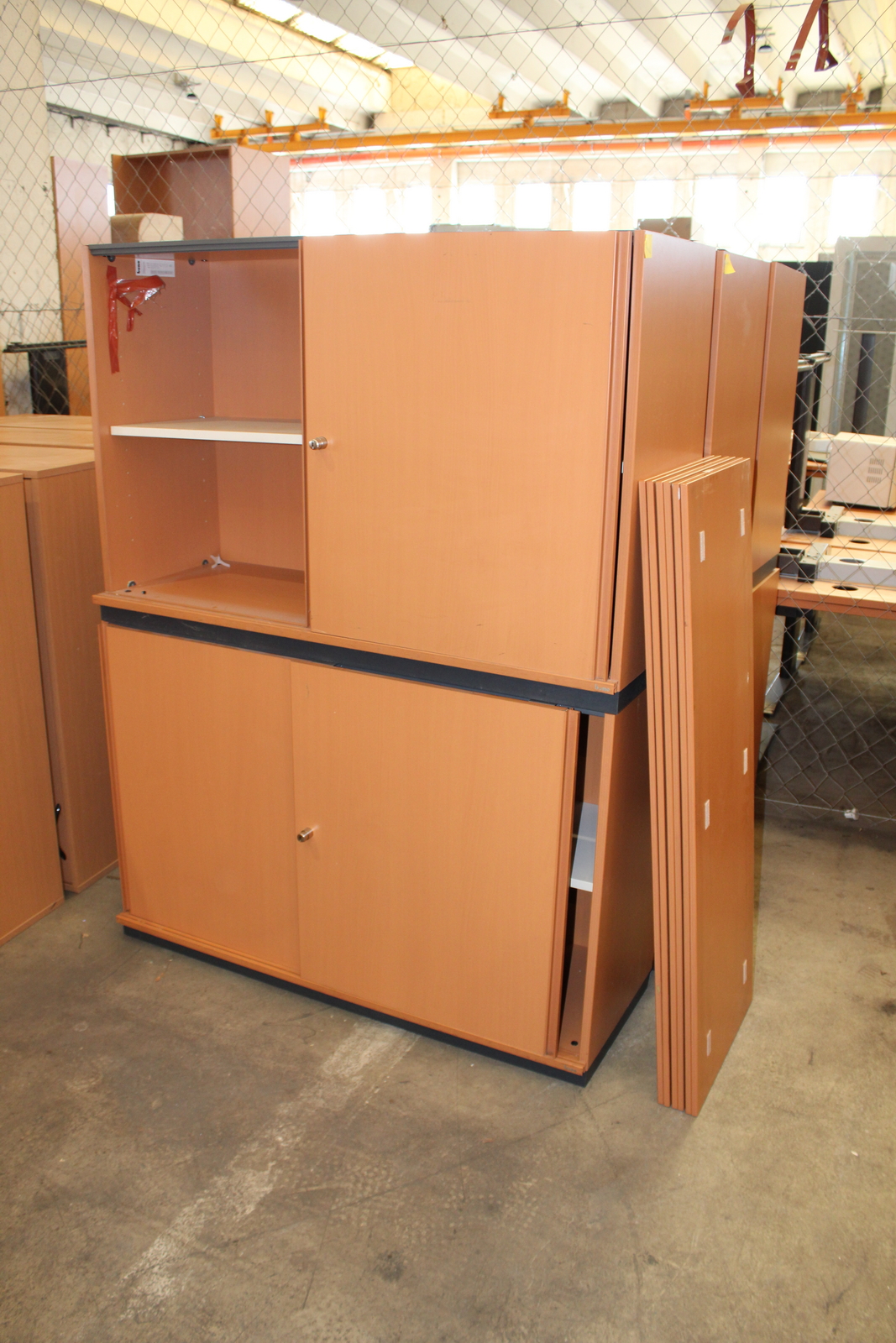 Polcos szekrény( Bene- alsó szekrény) 4