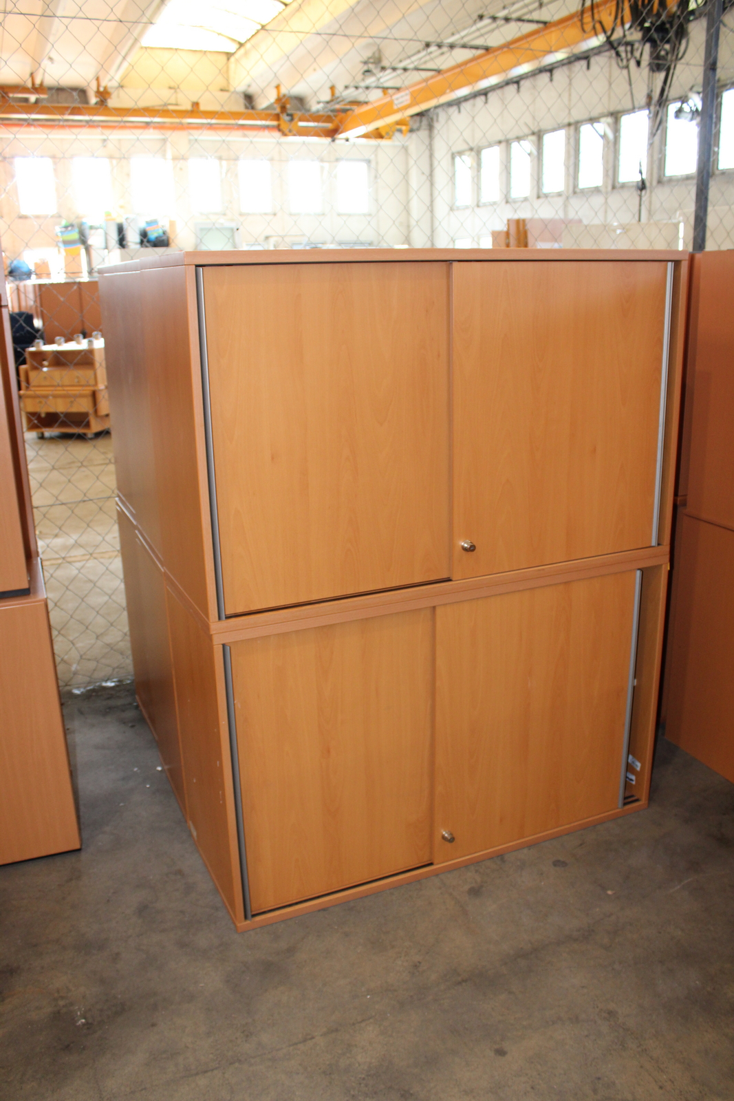 Polcos szekrény (Svoboda- alsó és felső szekrény) 7