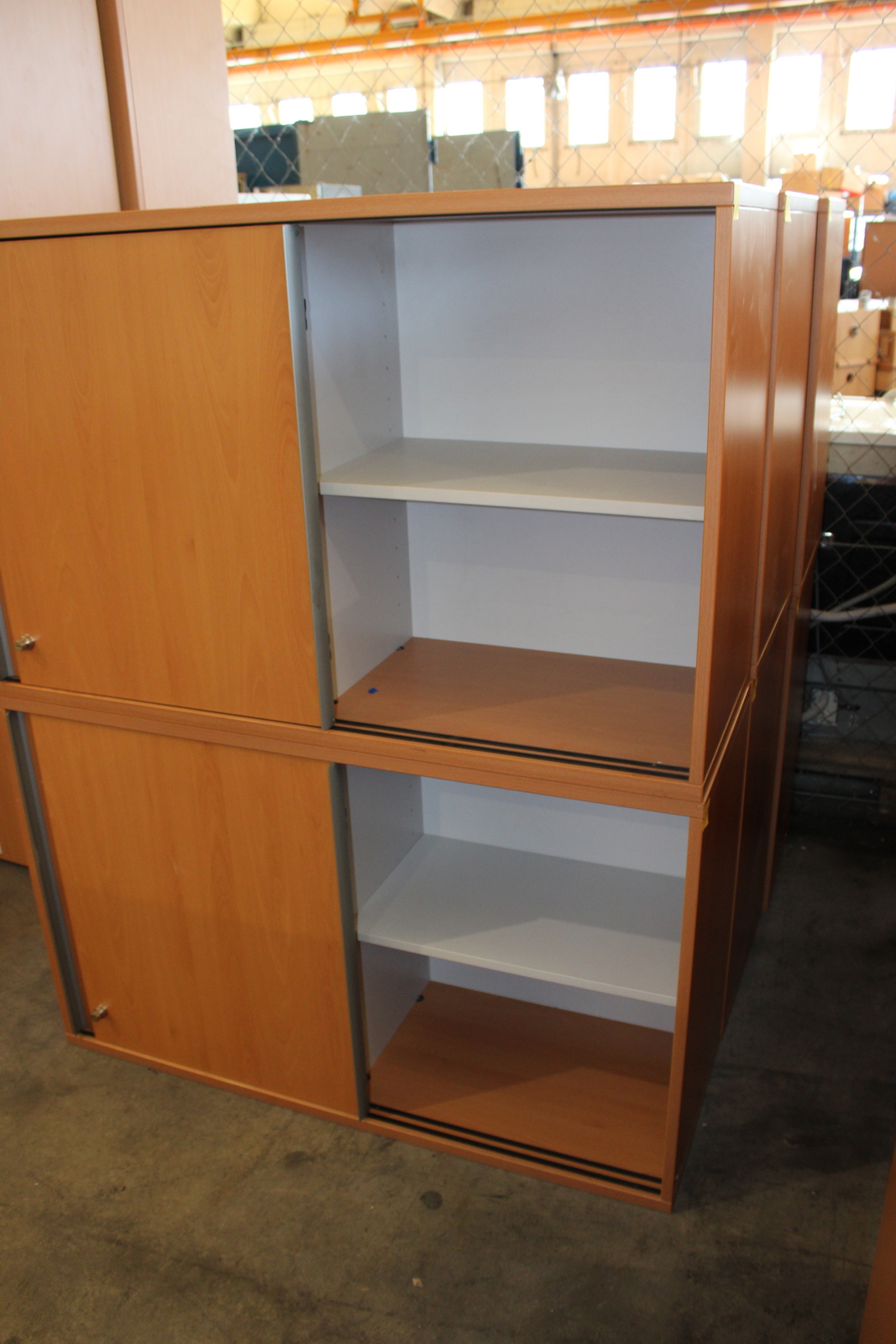 Polcos szekrény (Svoboda- alsó és felső szekrény) 9