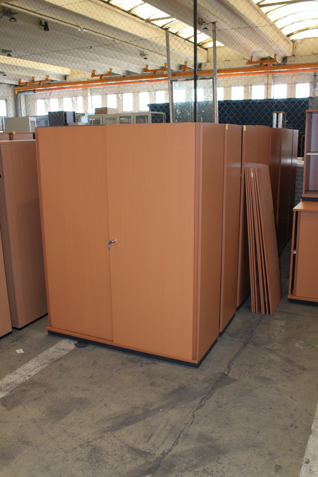 Polcos szekrény( Bene- alsó és felső szekrény)