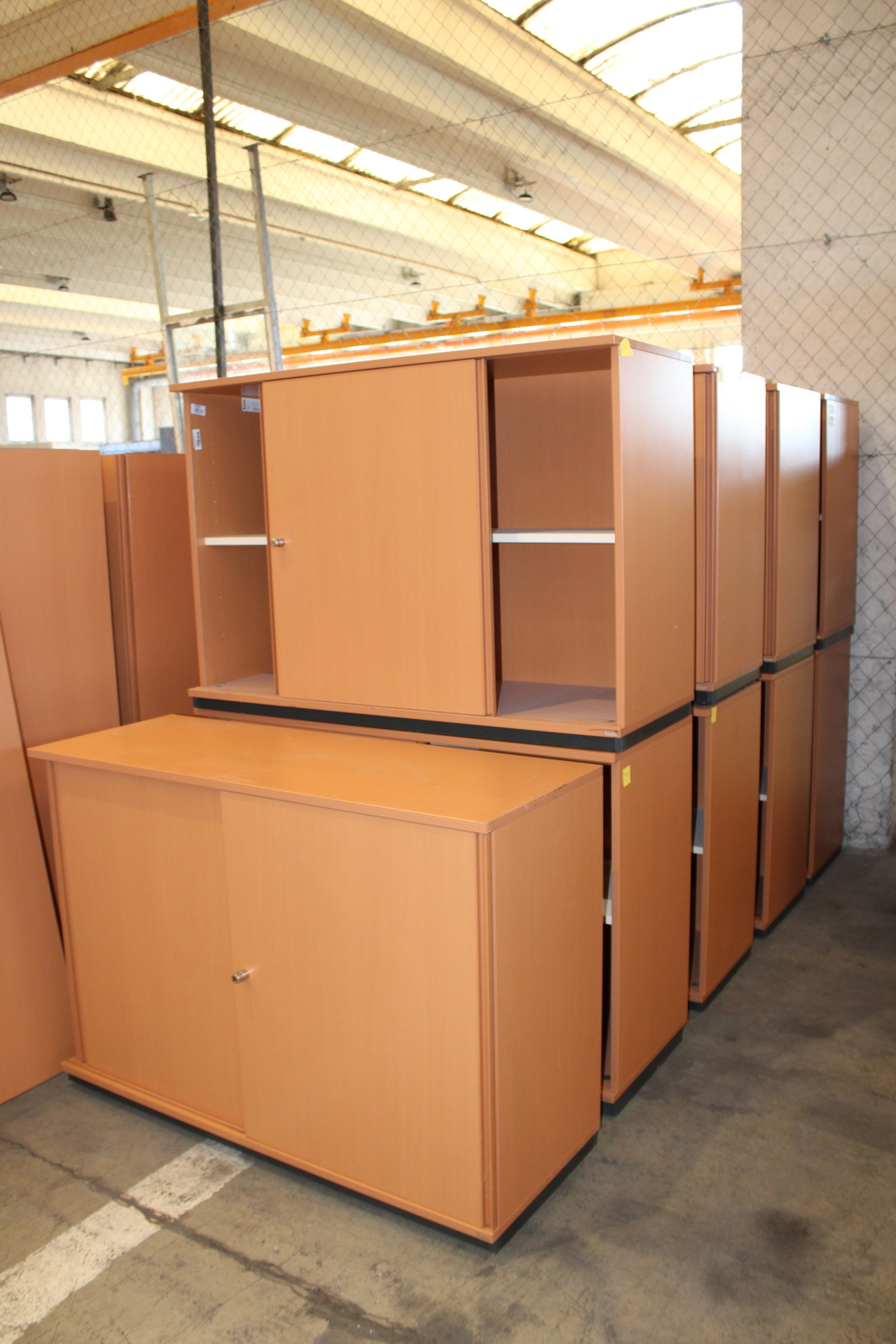 Polcos szekrény (Bene-alsó és felső szekrény) 3