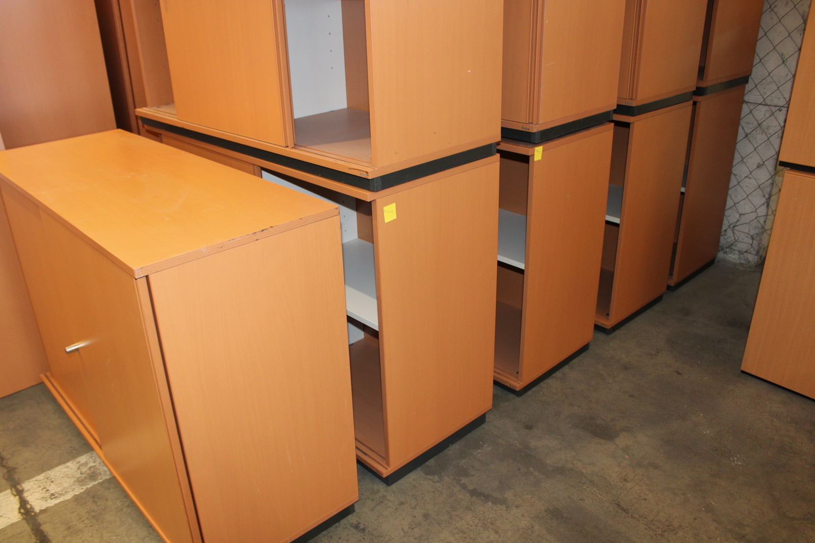 Polcos szekrény (Bene-alsó és felső szekrény) 5