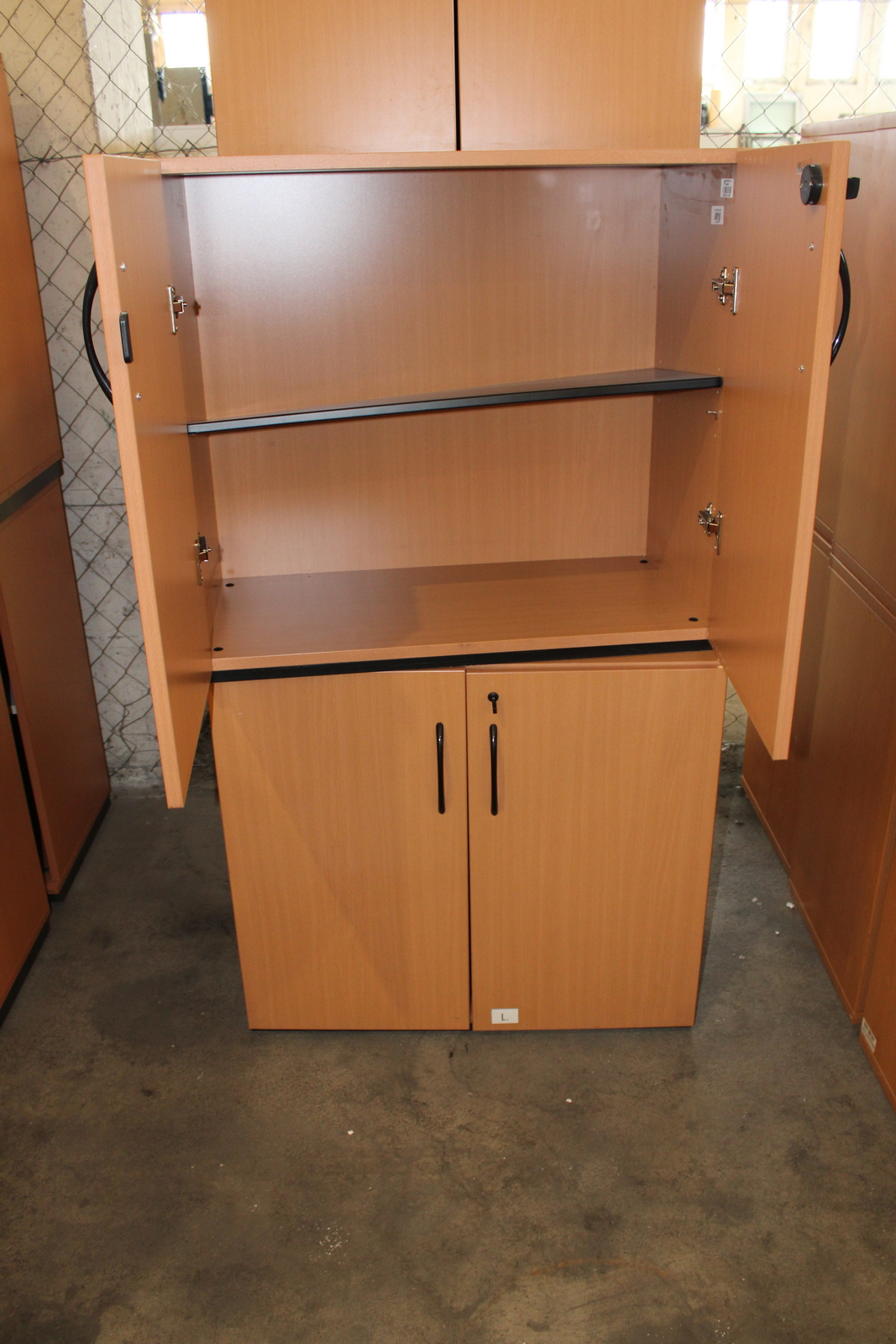 Polcos szekrény(alsó és felső) 2