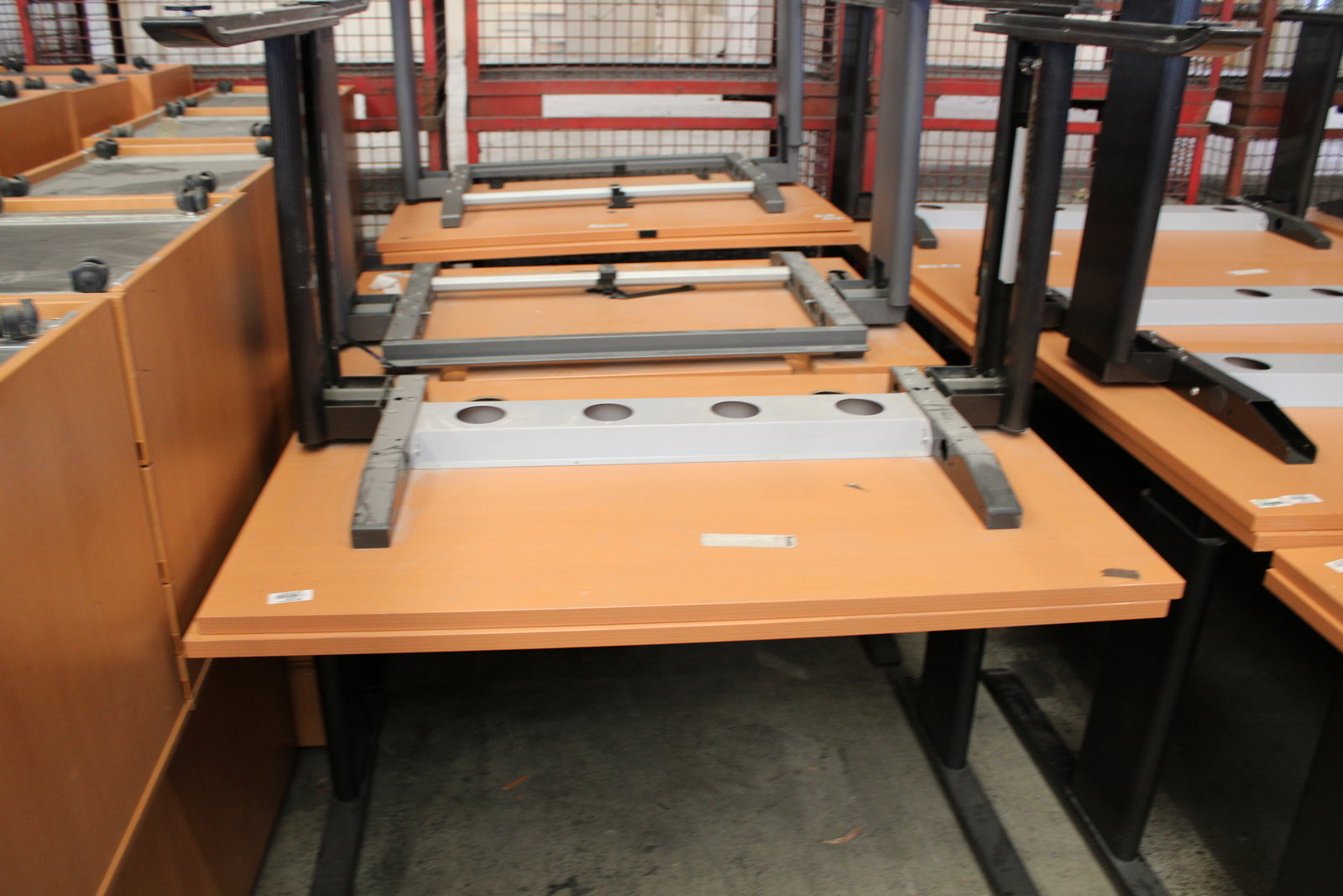 Vegyes íróasztalok 2