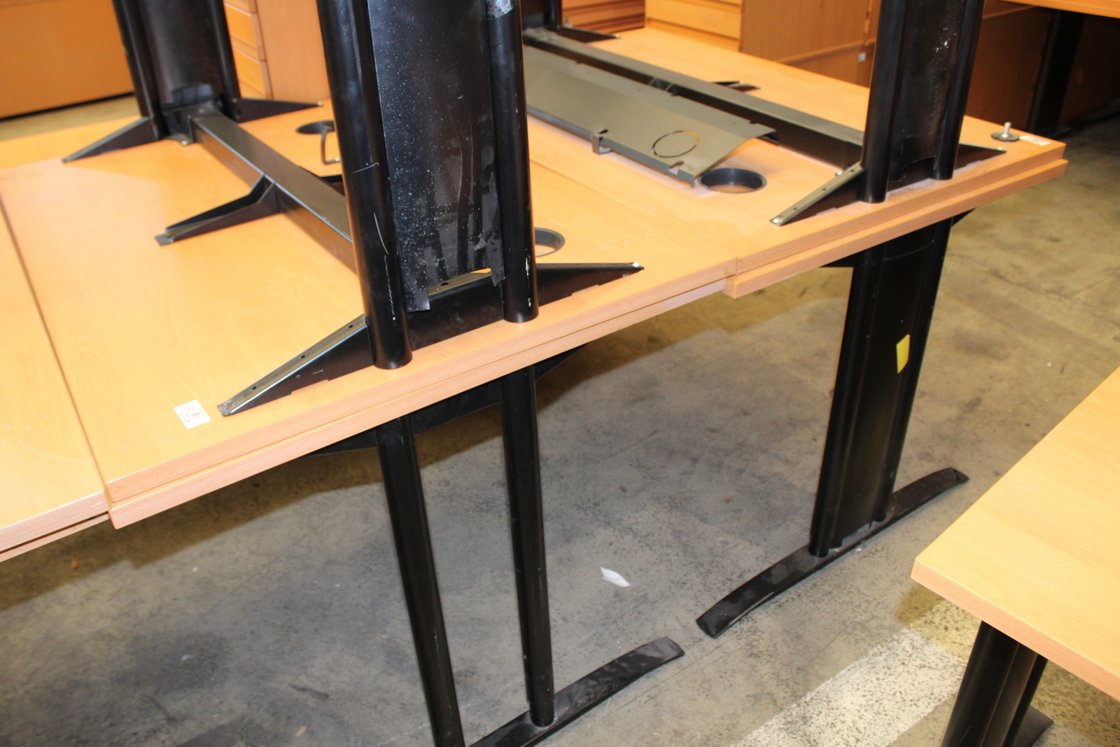 Vegyes íróasztalok 5