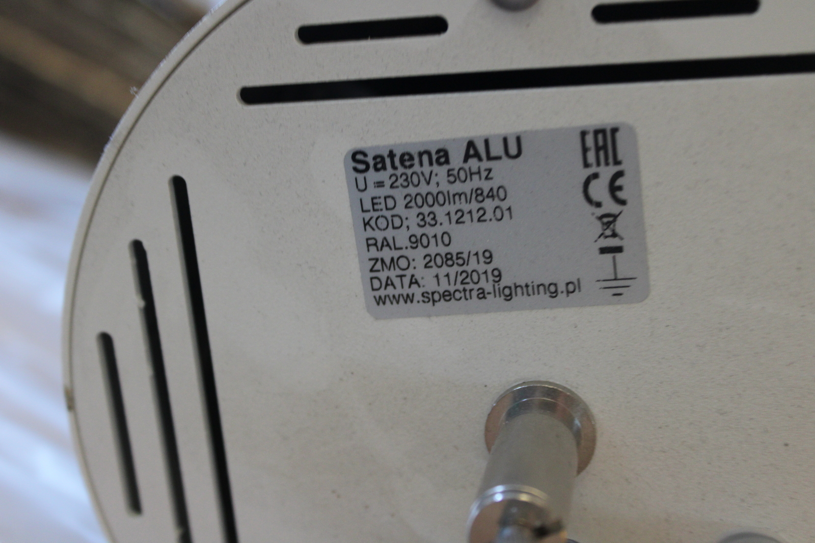 Lámpa (sárga és fehér) 2