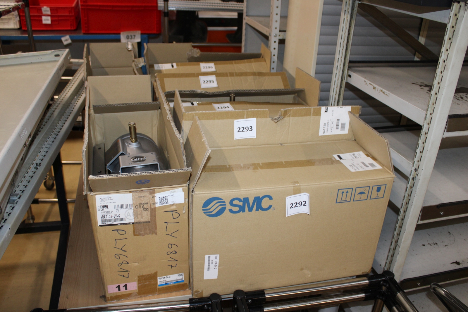 SMC VBAT05A-SV-Q légtartály, nyomásfokozó 5