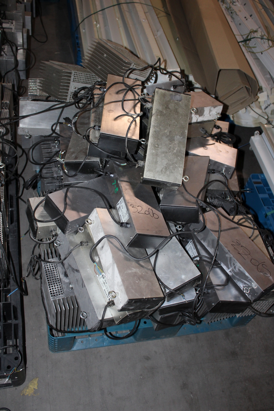 Berton higbay Led lámpa, driver-rel 7