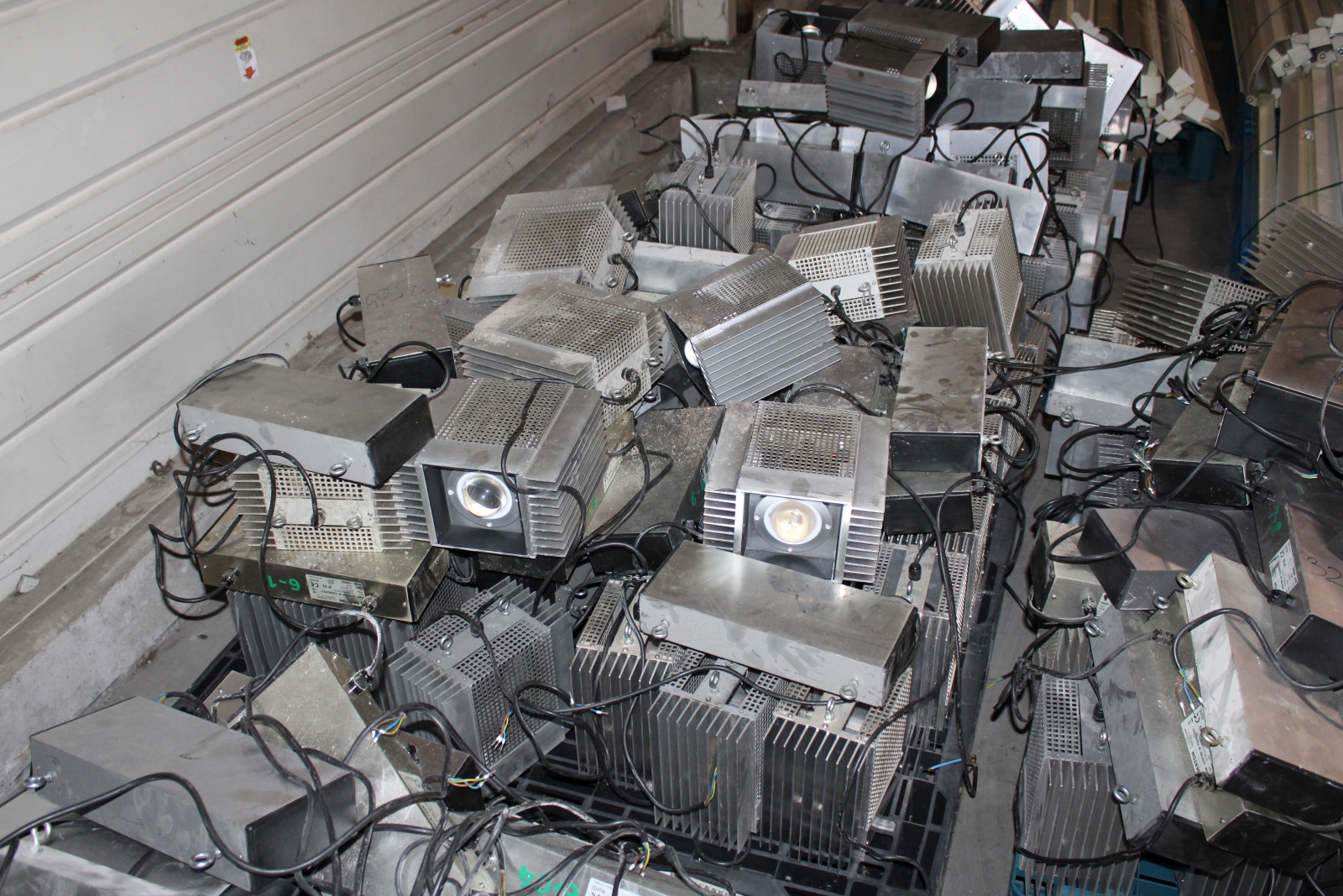 Berton higbay Led lámpa, driver-rel 2