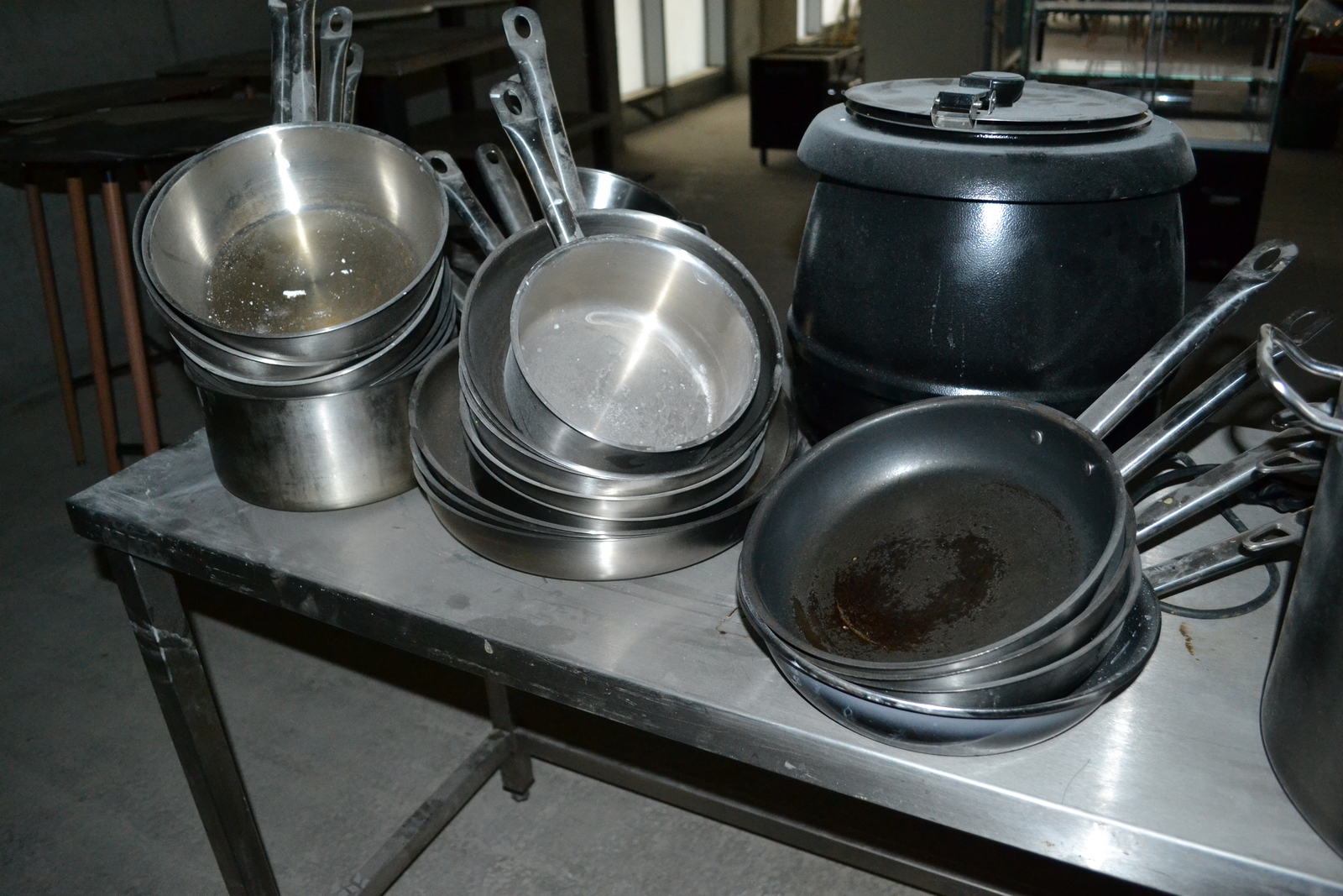 Edények és levesmelegentartó 4