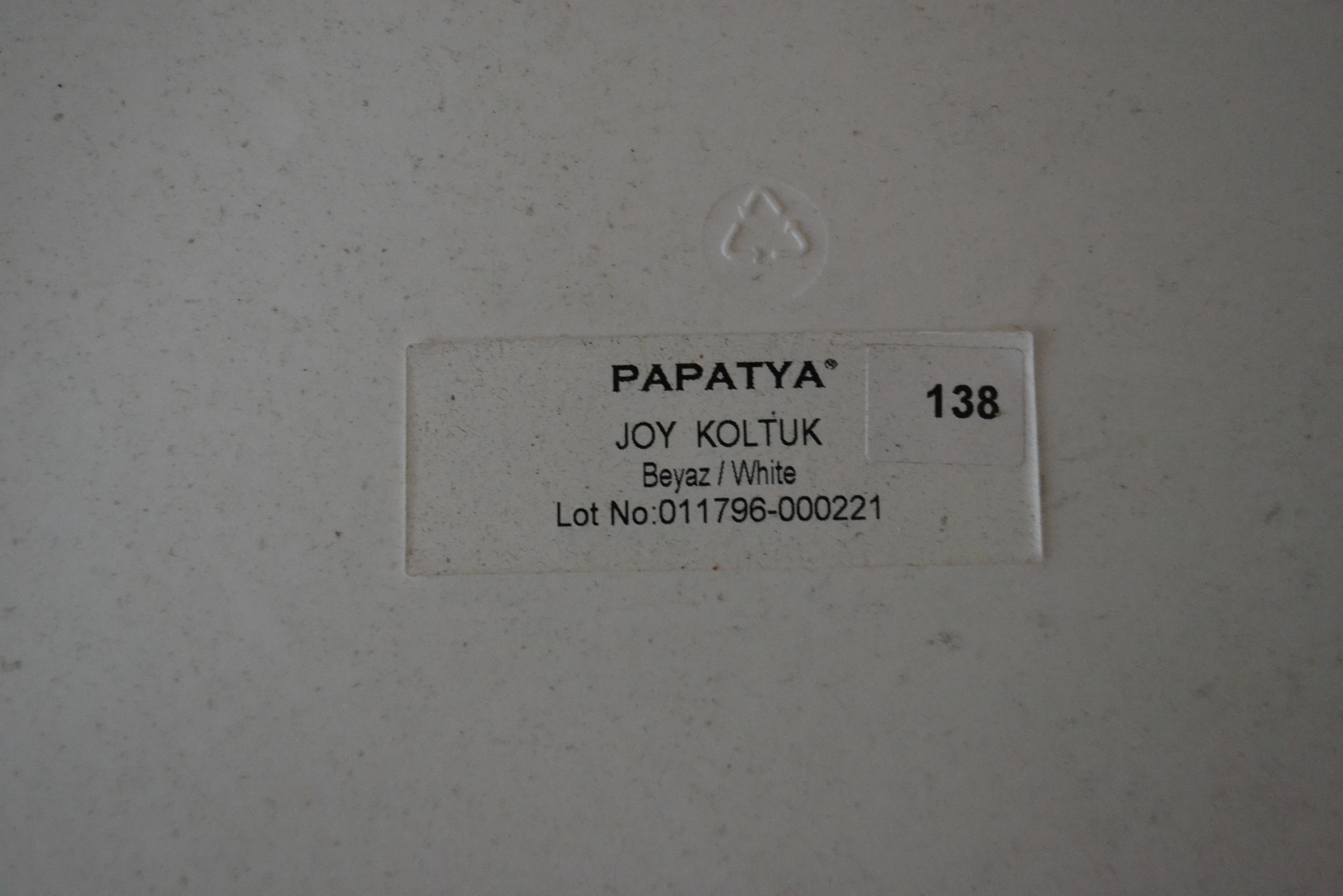 Székek (türkiz és fehér) 5