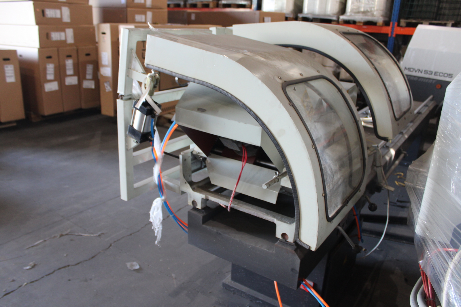 Kétfejes vágófűrész PVC profilokhoz BOHMAN Machinery 8