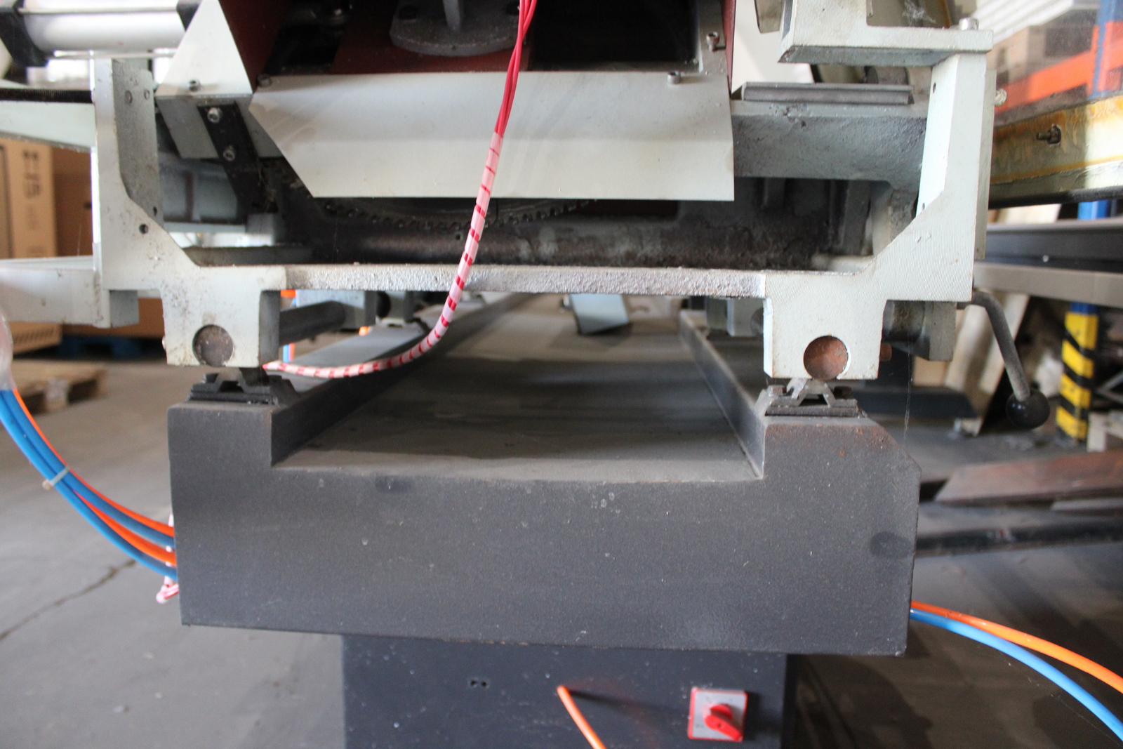 Kétfejes vágófűrész PVC profilokhoz BOHMAN Machinery 10