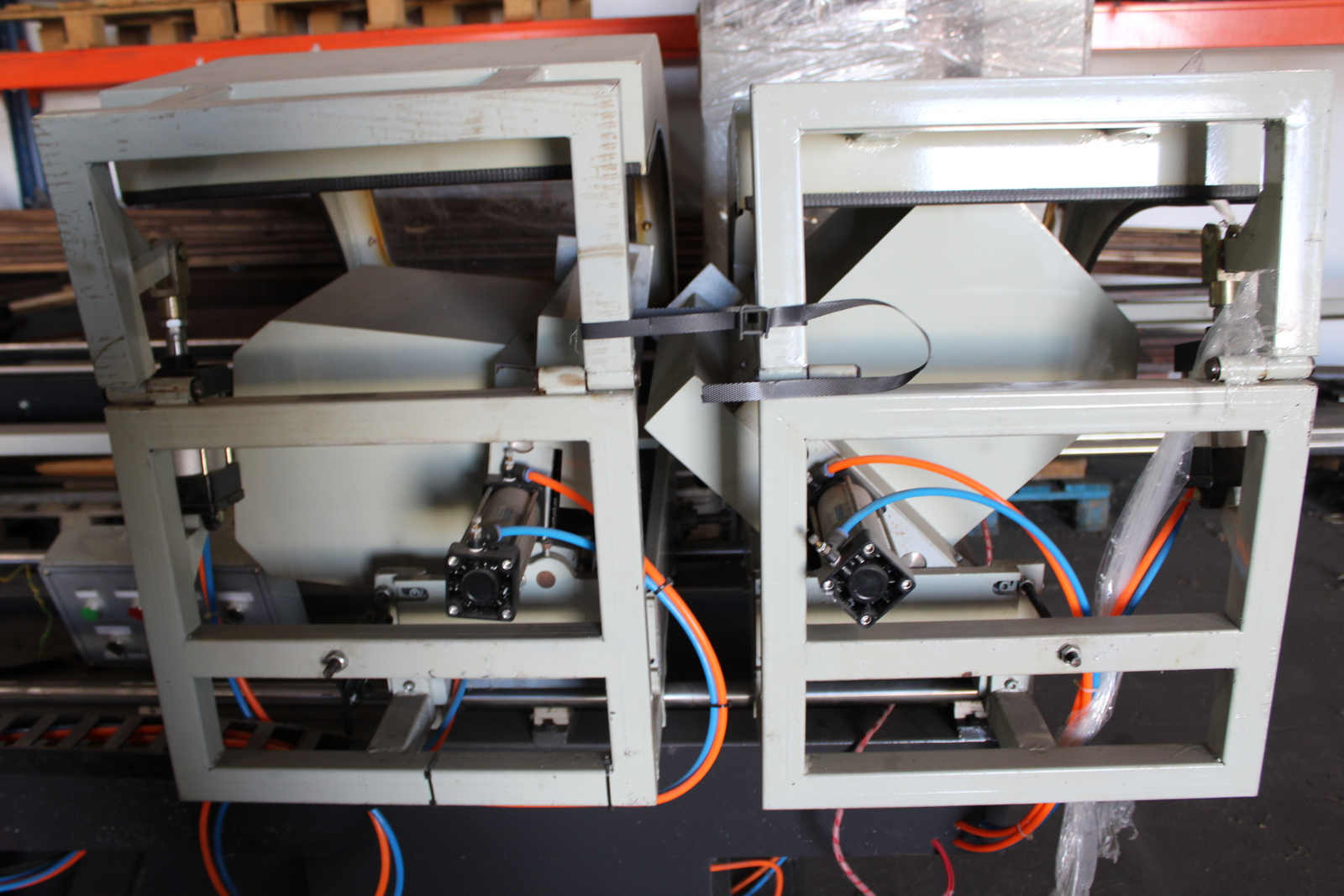 Kétfejes vágófűrész PVC profilokhoz BOHMAN Machinery 15