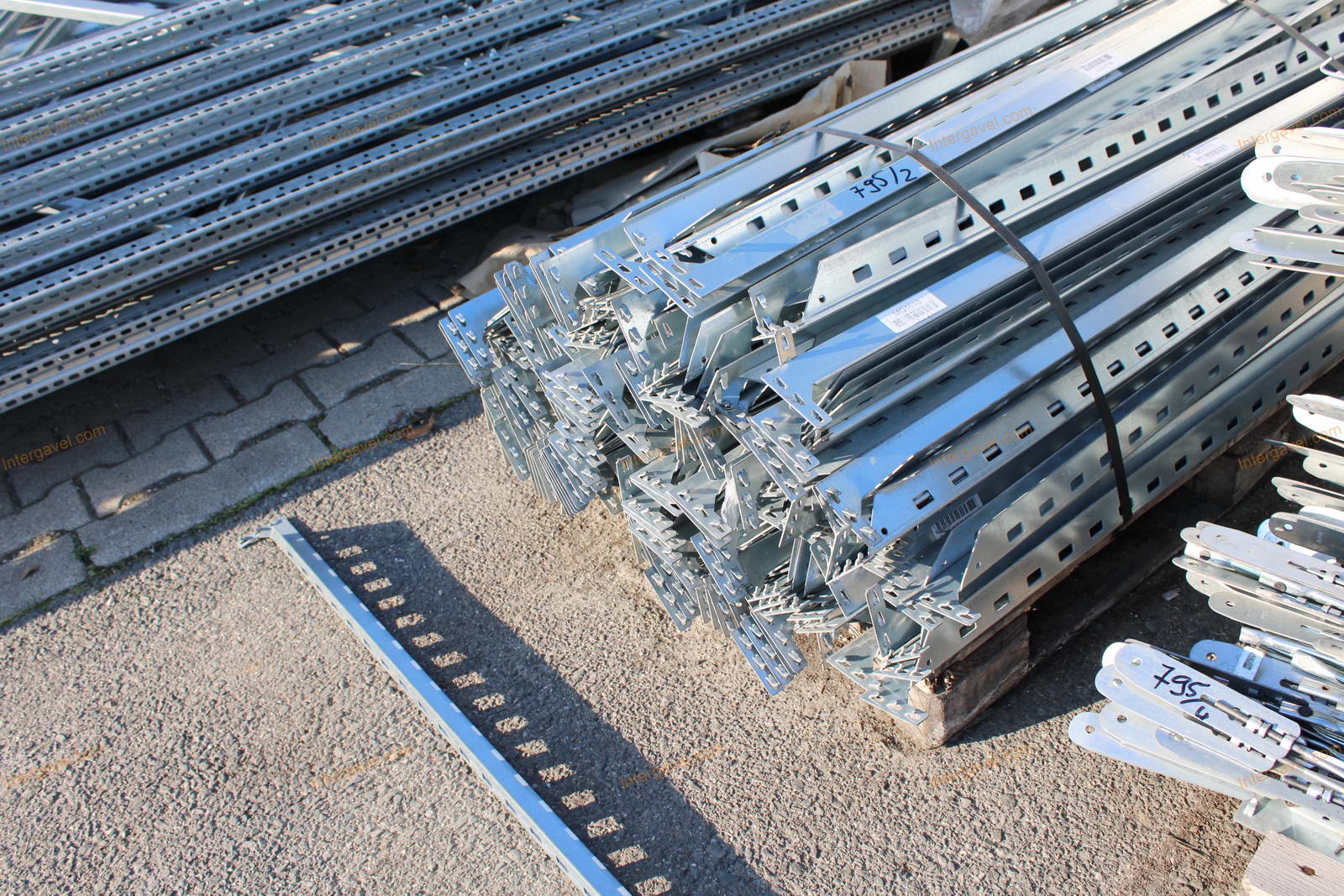 Polcos állvány elemek 21