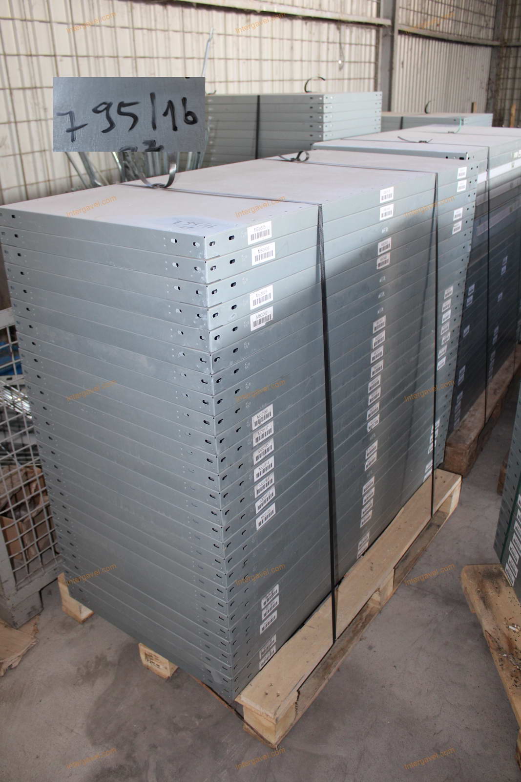 Polcos állvány elemek 60