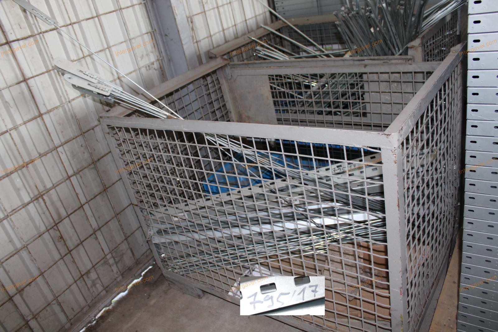 Polcos állvány elemek 61