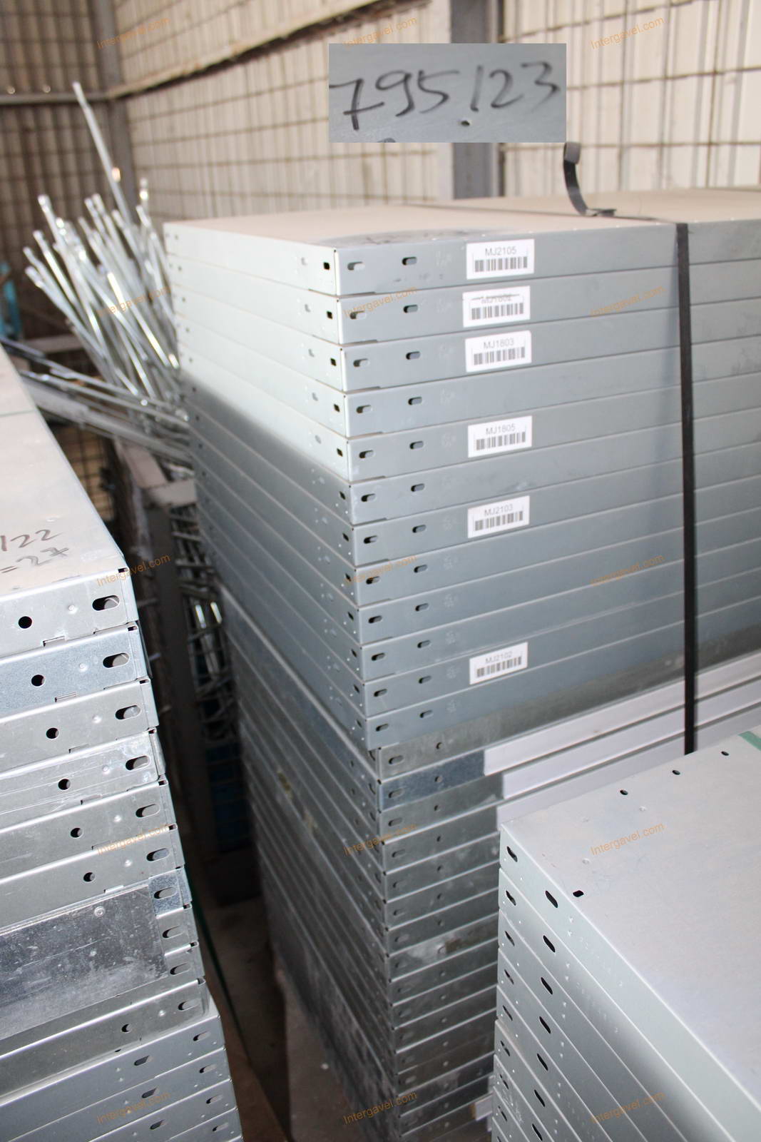 Polcos állvány elemek 71