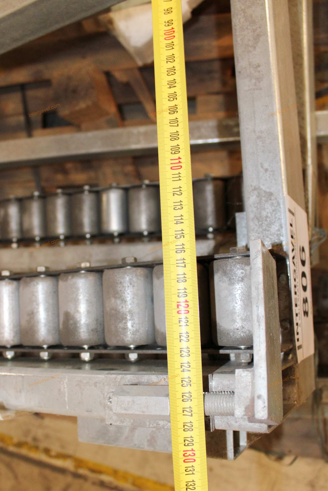 Görgős tároló keret 8