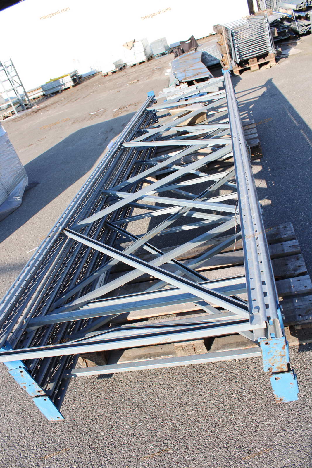 Vegyes raklapos állványelemek 8