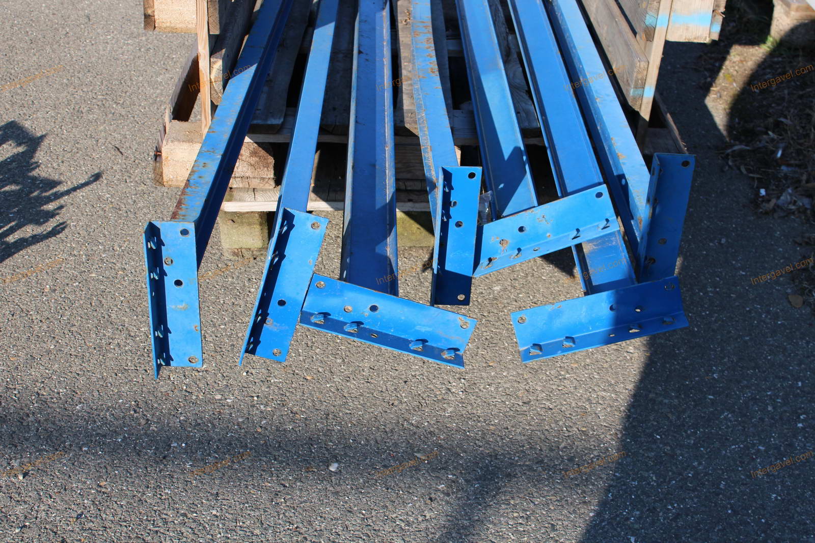 Vegyes raklapos állványelemek 10