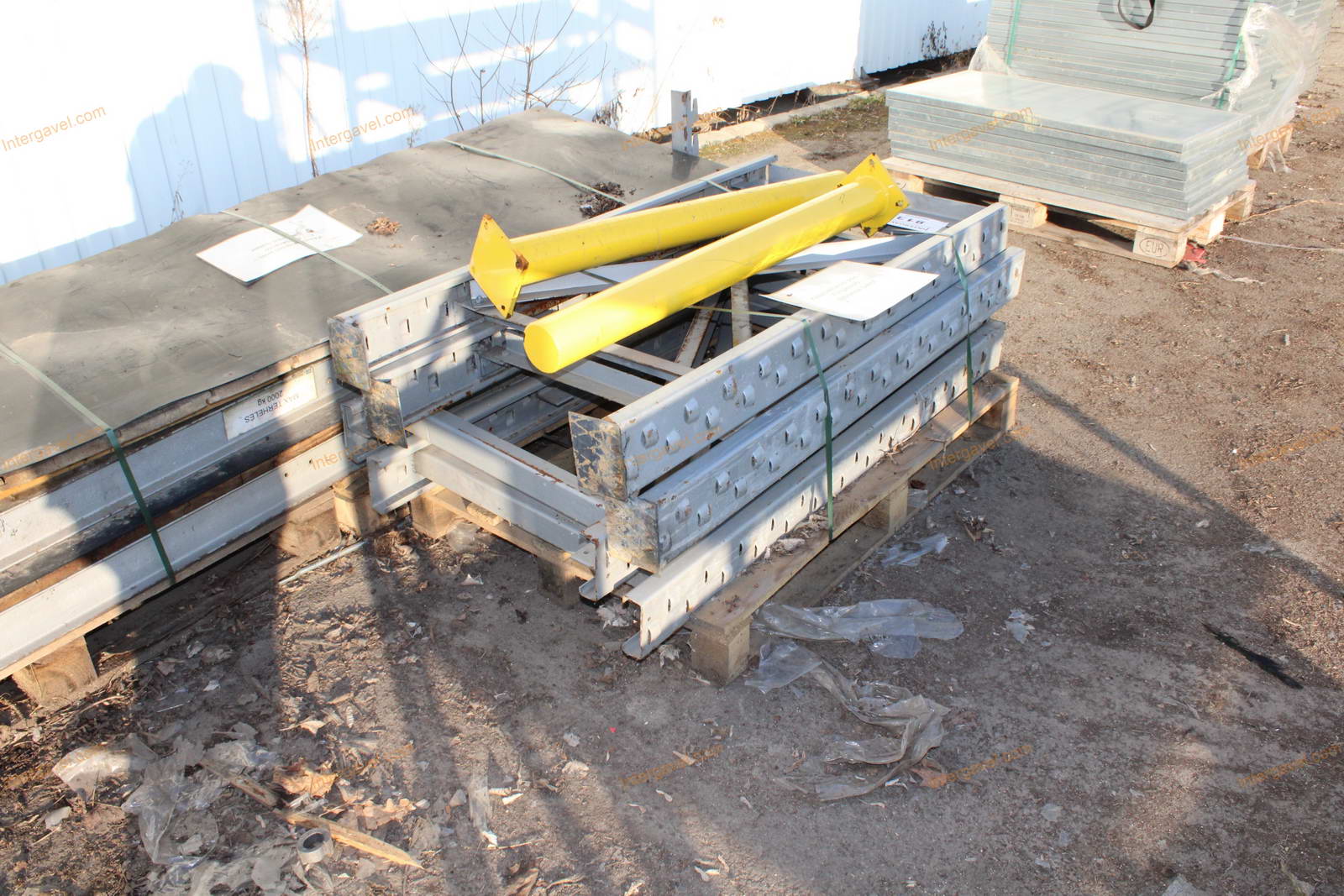 Bontott raklapos állványelemek 2