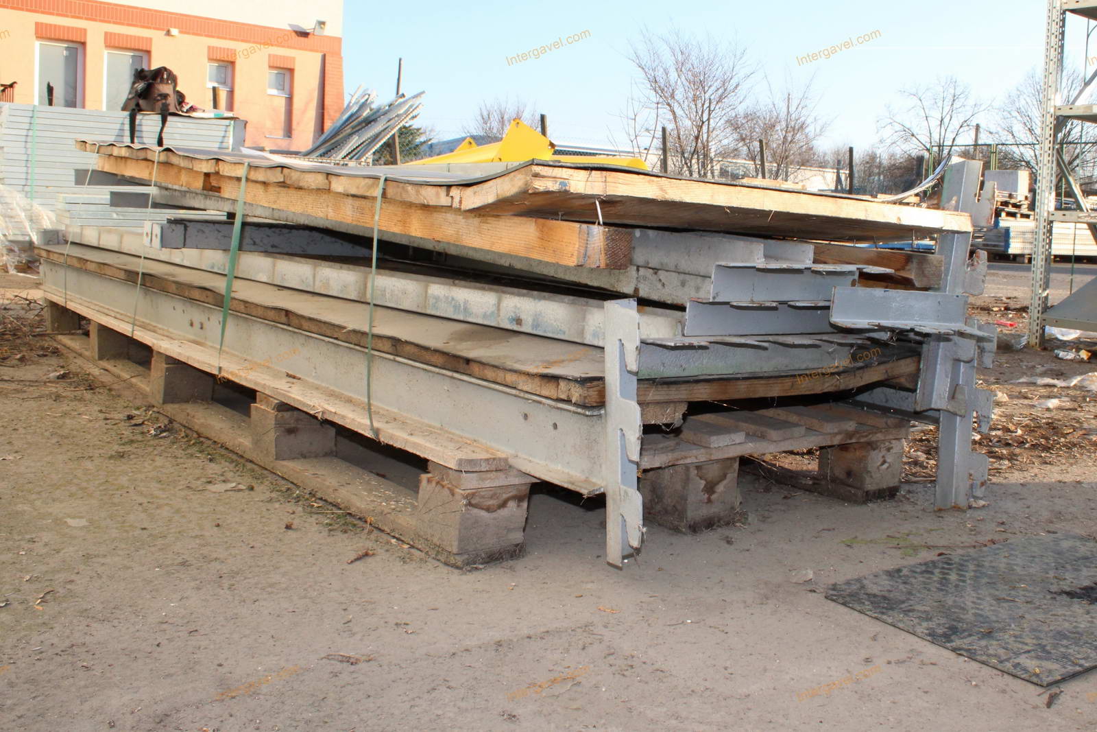 Bontott raklapos állványelemek 8