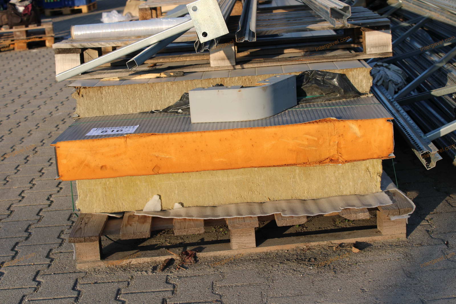 Hőszigetelt panel 9