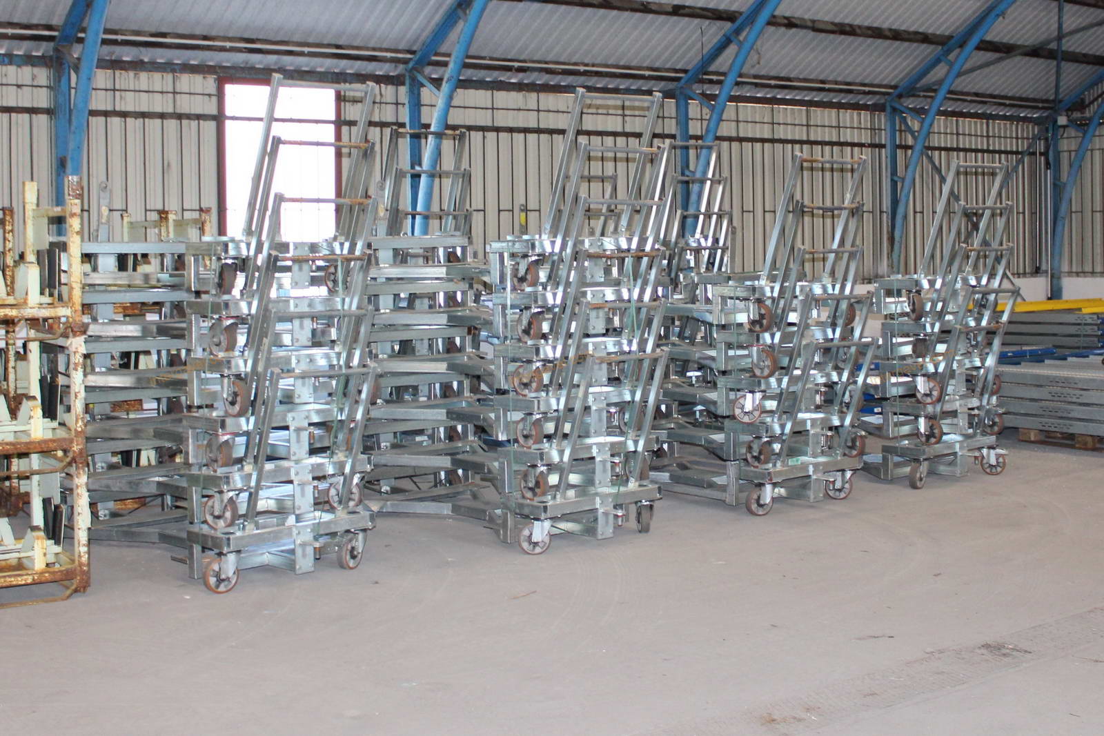 Raklapszállító kocsi 16