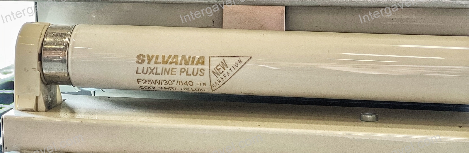 Használt fénycső armatúrák 6