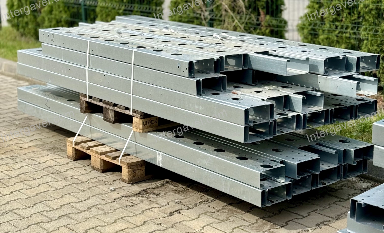 Galéria profilok vegyes méretben (2) 2