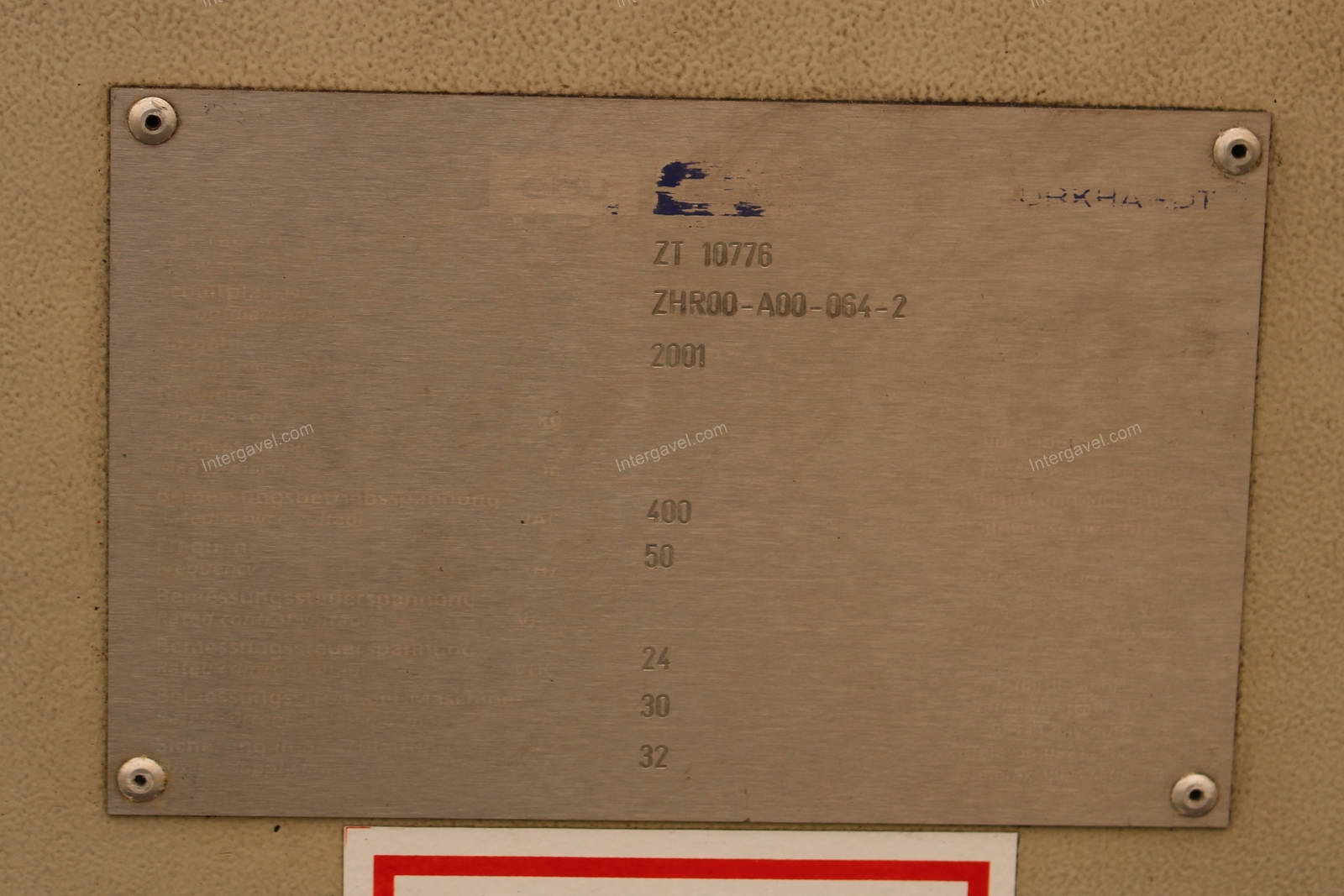 Tekercs egyengető, adagoló és lecsévélő 4