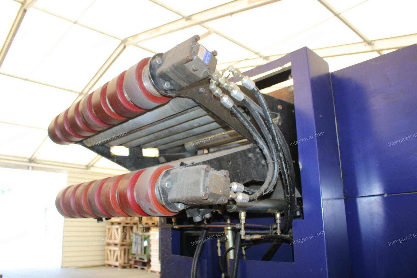 Tekercs egyengető, adagoló és lecsévélő 11