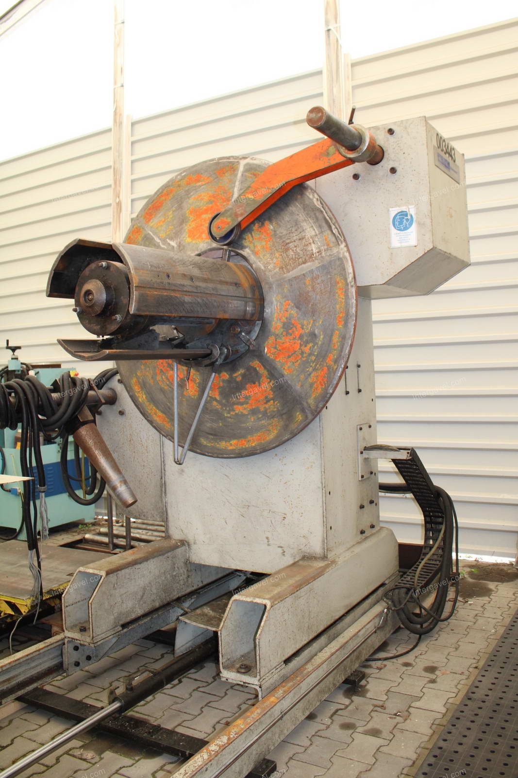 Tekercs egyengető, adagoló és lecsévélő 20