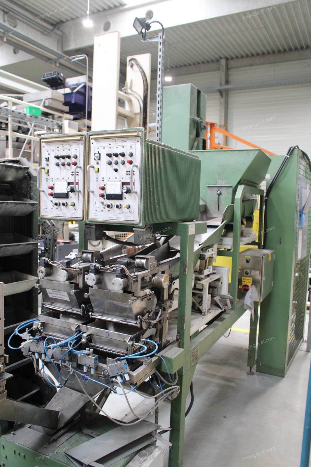 Csomagoló gépsor 8