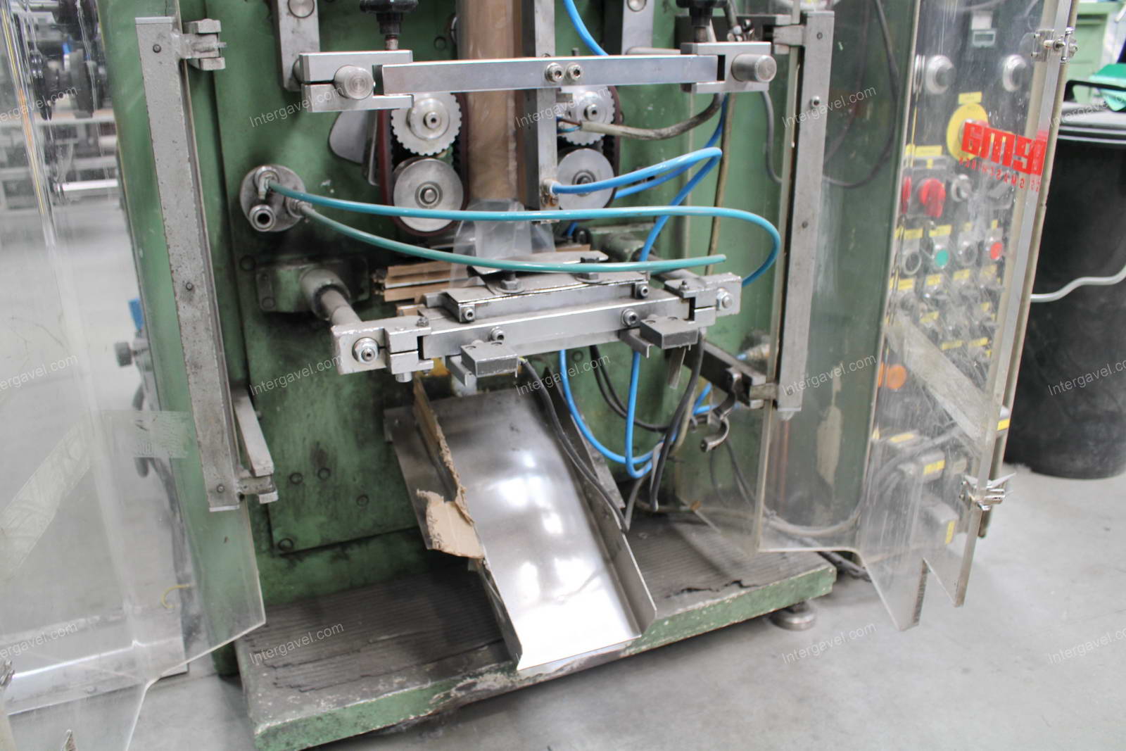 Csomagoló gépsor 24