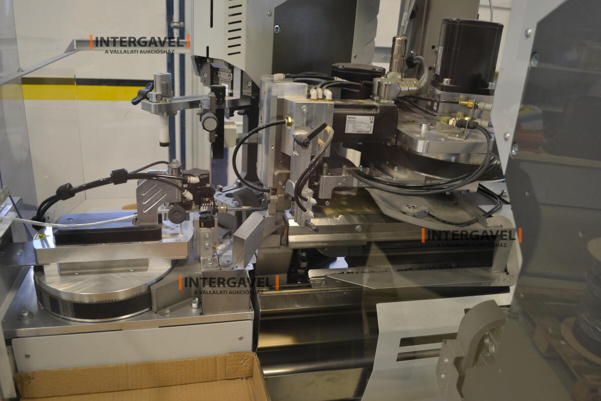 Komax Alpha 530 kábelmegmunkáló gép 11