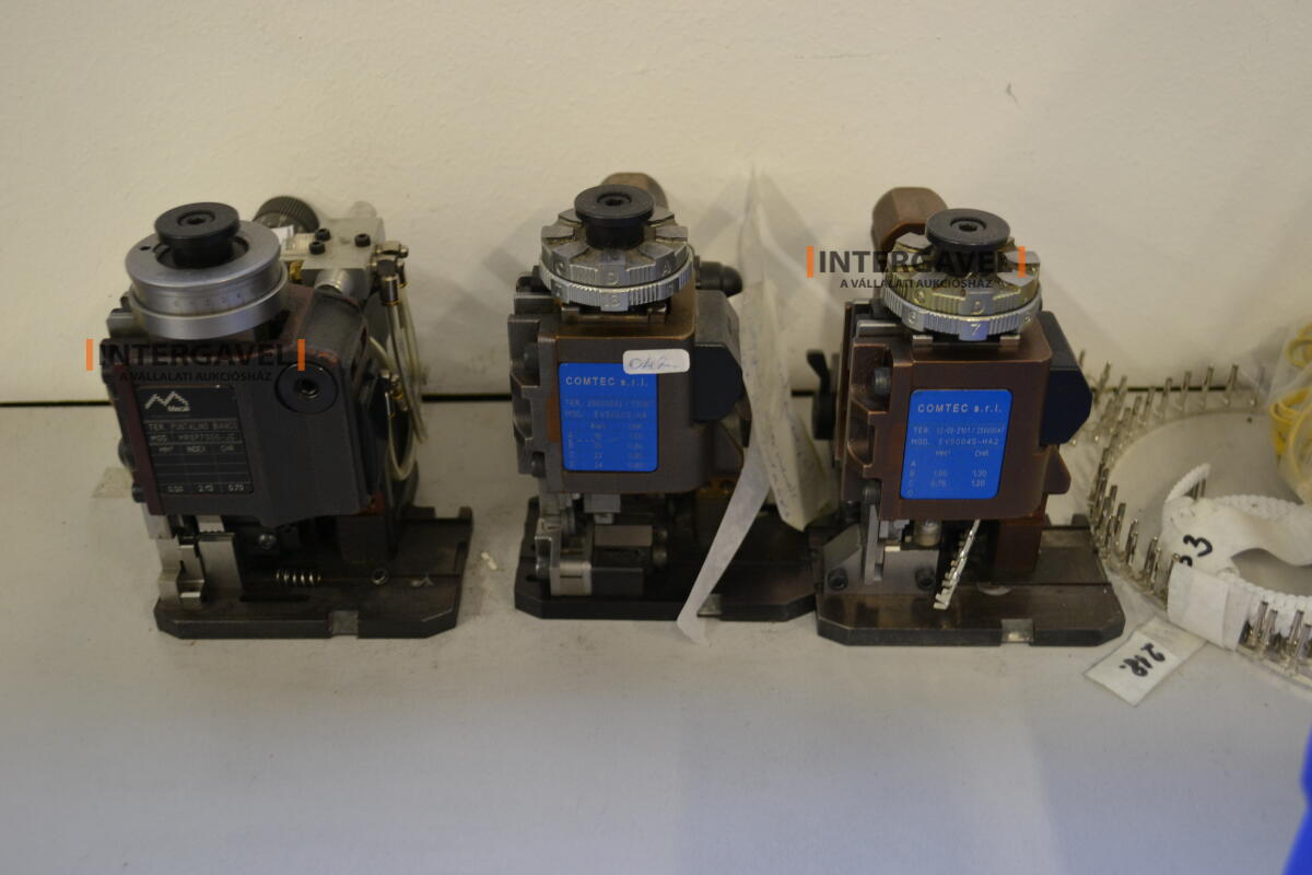 Komax Alpha 530 kábelmegmunkáló gép 21