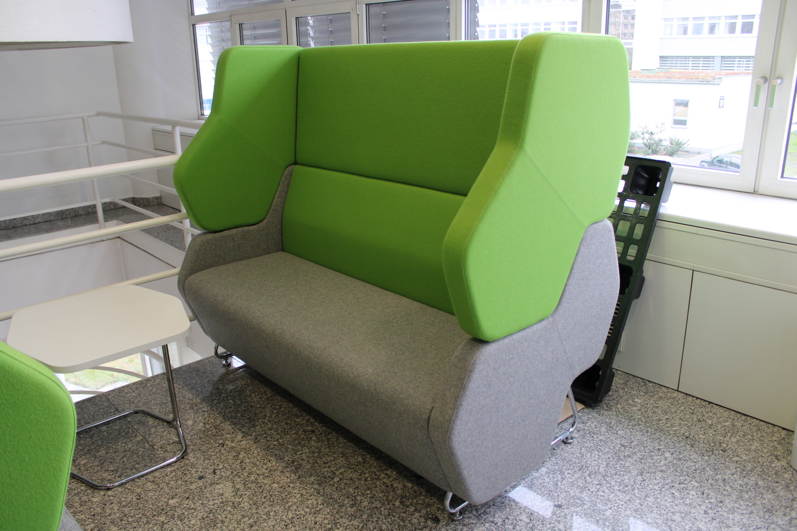 Kanapé és kisasztal (Nowy Styl Hexa)