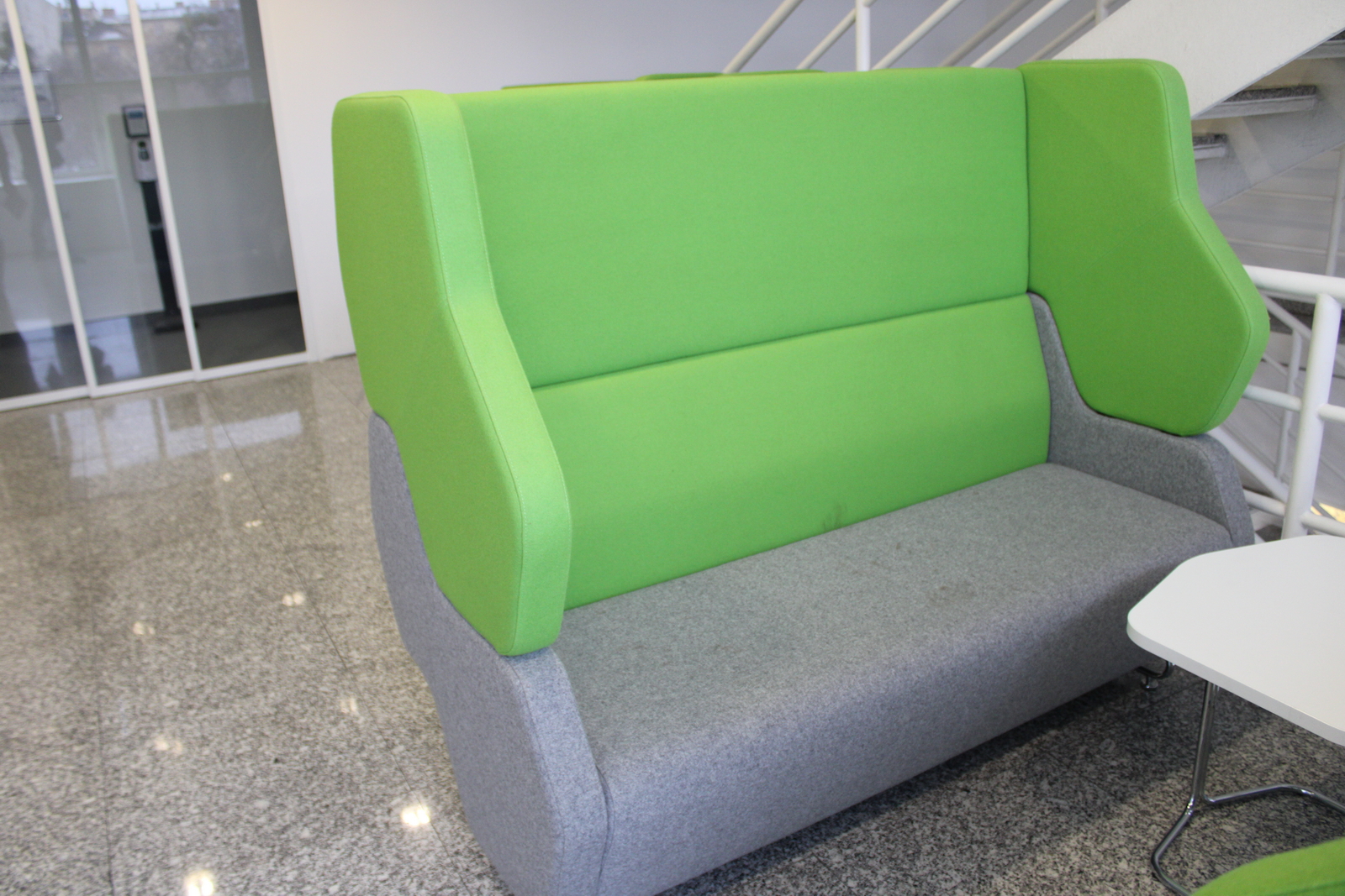 Kanapé és kisasztal (Nowy Styl Hexa) 2