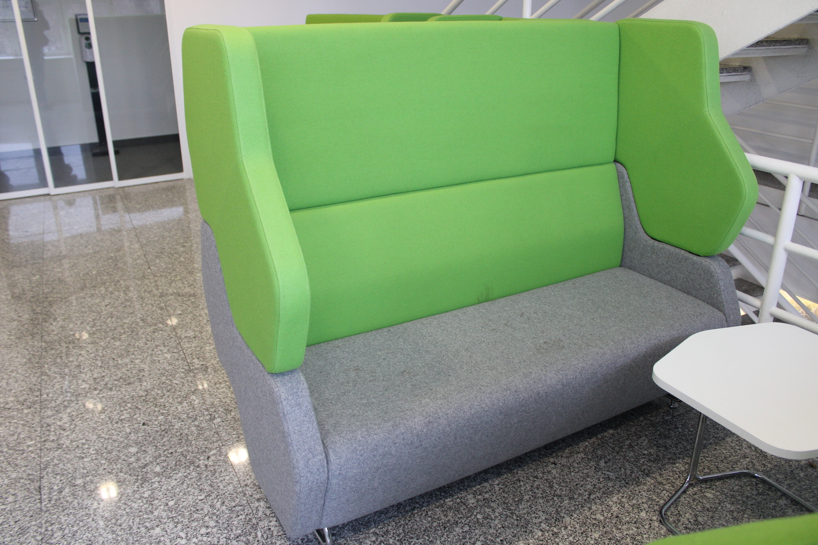 Kanapé és kisasztal (Nowy Styl Hexa) 5