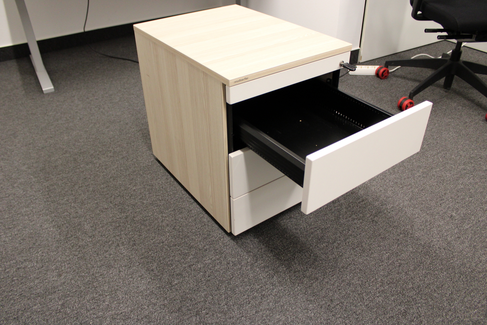 Konténer (Neudörfler) 2