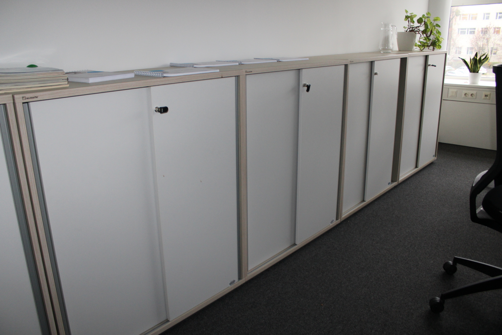 Tolóajtós szekrény 5