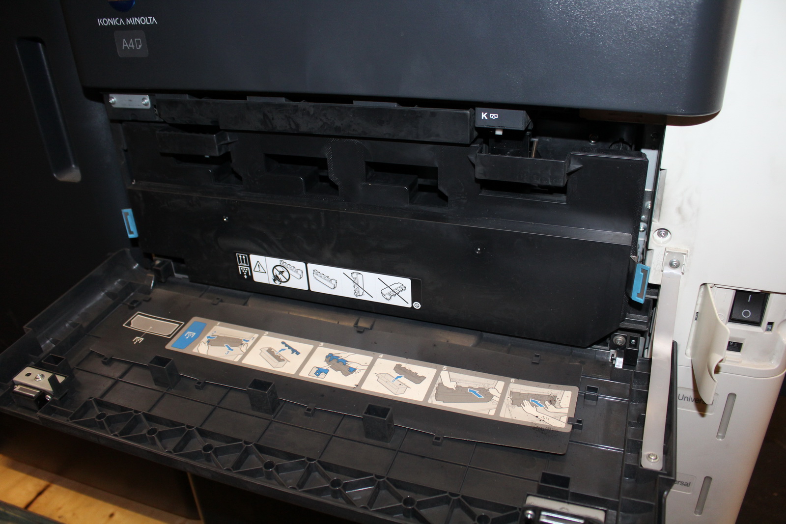 Nyomtató (Bizhub 652) 8