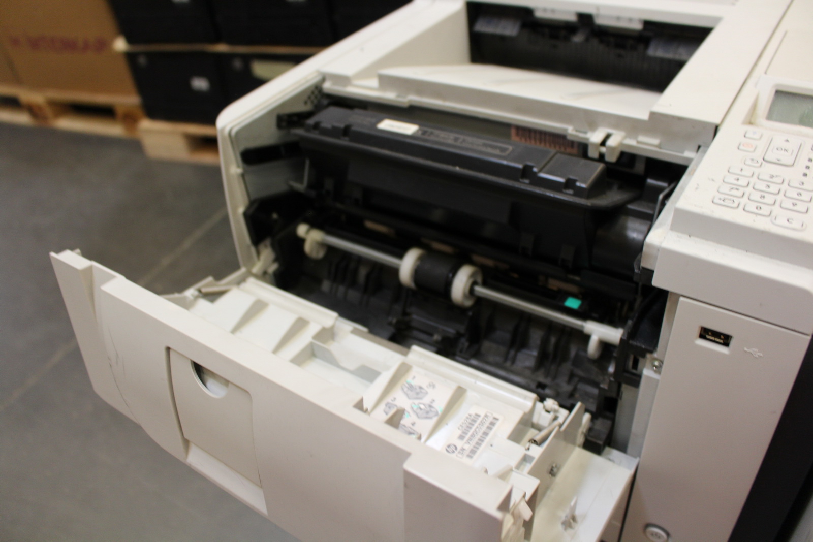 Nyomtató (HP Laserjet P3015) 7