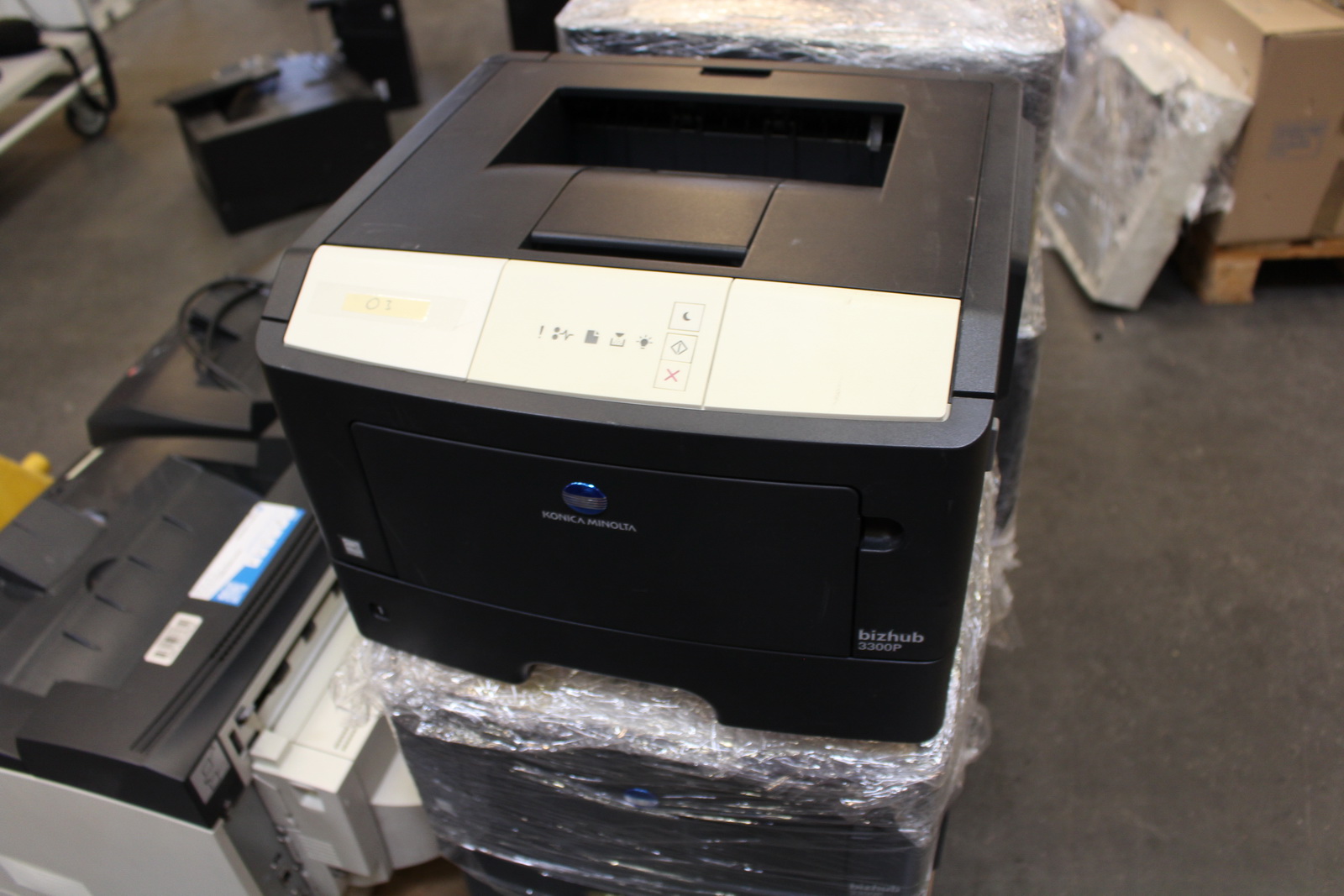 Nyomtató (Bizhub3300p) 2