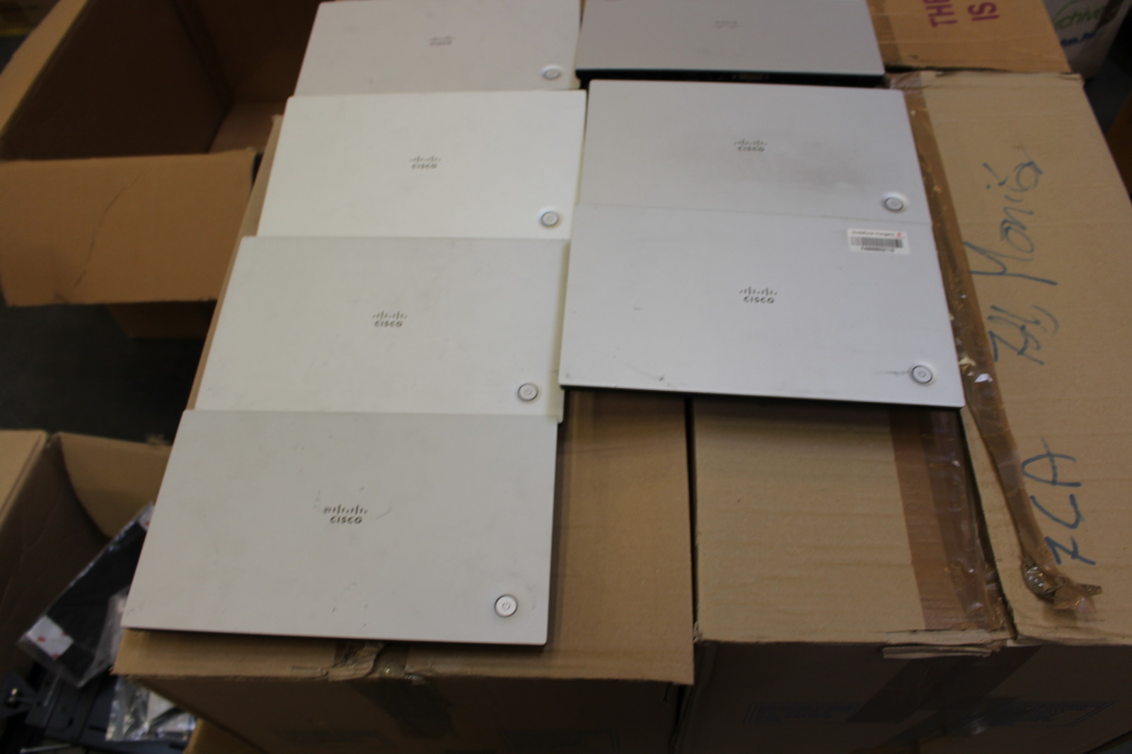 Cisco Telepresence SX20 codec 2