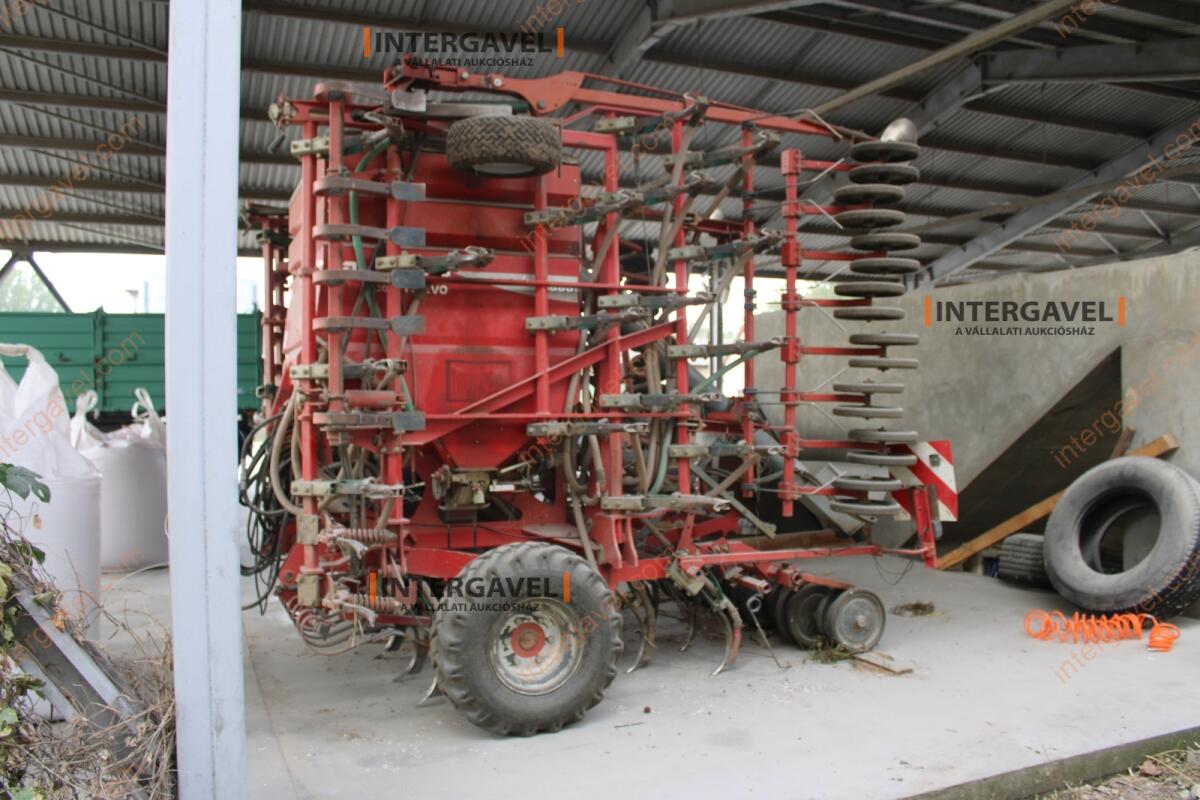 Gabona vetőgép - Kverneland 2