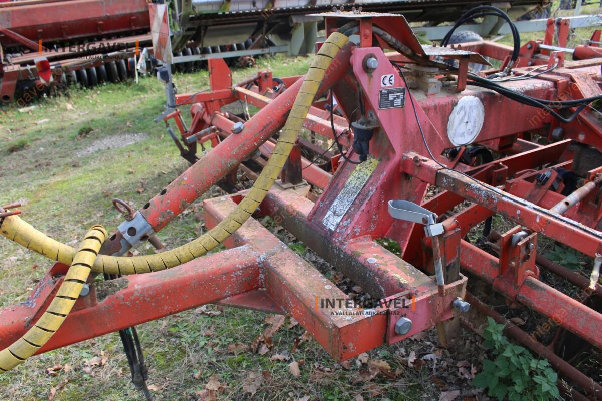 Kultivátor 8
