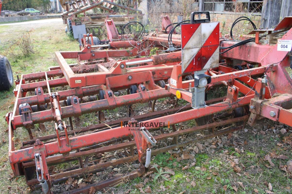 Kultivátor 11